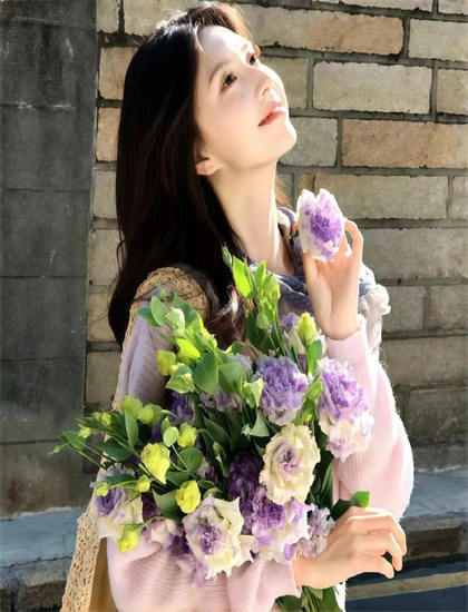 日日摸夜夜添夜夜添欧美_欧美大荫蒂AV